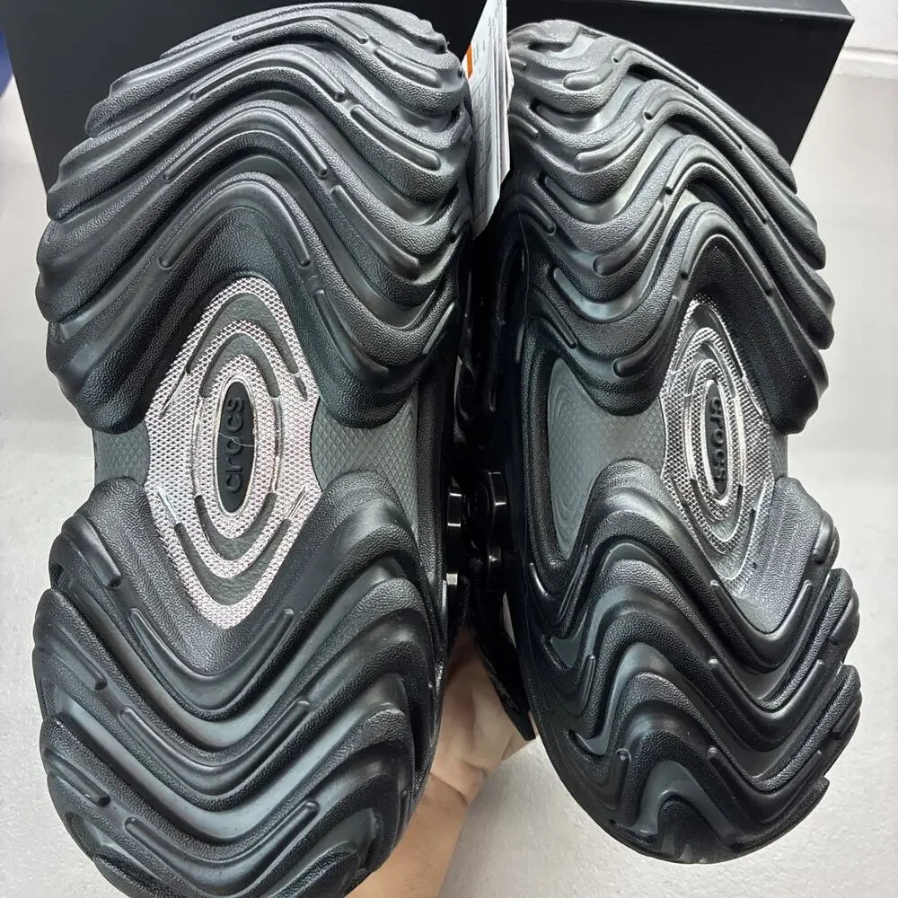 New Crocs Echo II Chrome Clog Black Chrome 213780-0TK Men Size 4 / Women Size 6